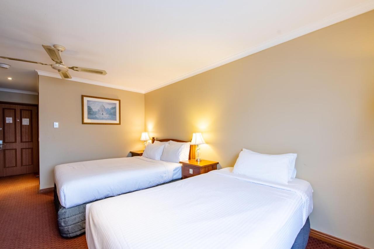 Hotel Gateway On Monash Notting Hill Esterno foto